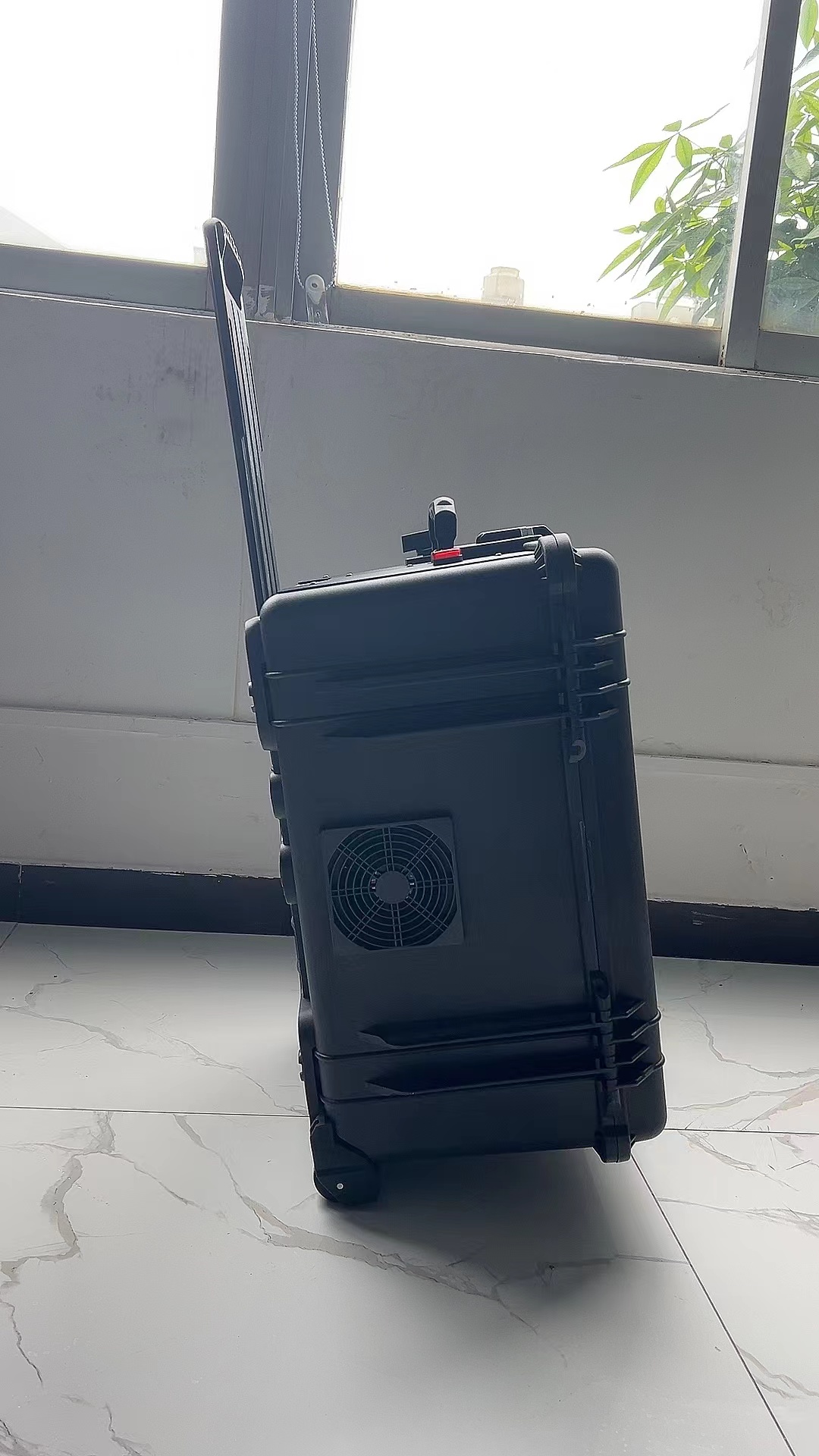 肥西手拉箱型移动通信干扰器